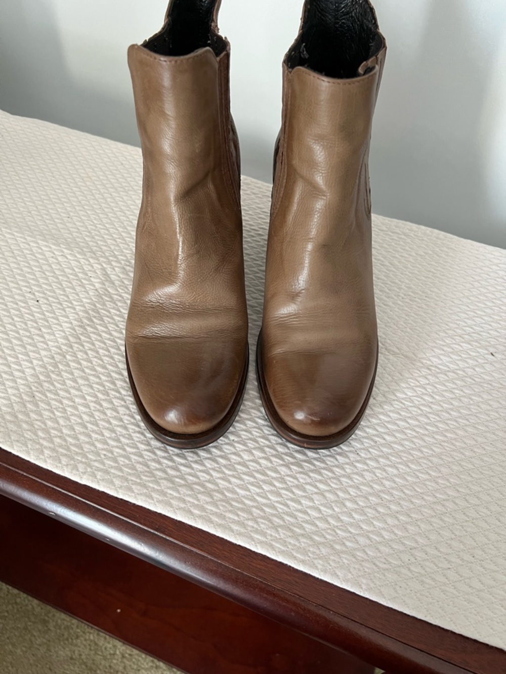 Boemos women dark tan Leather Ankle Boots size 38
